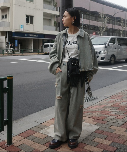 Ameri(アメリ)の「TATTOO STUDS DENIM PANTS(デニムパンツ・レディース・ブルー/ブラック・26inch/25inch/24inch)」の11枚目の写真