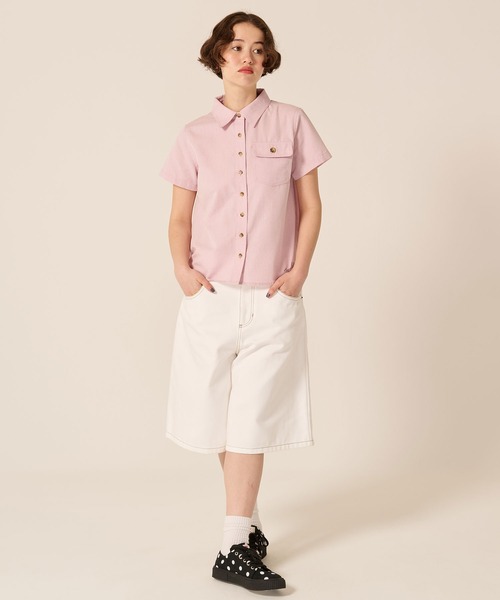 TINA:JOJUN(ティーナジョジュン)の「オーバーサイズ ハーフ チノパンツ TINA:JOJUN(チノパンツ・レディース・ホワイト/ダークブラウン・S/M)」の4枚目の写真