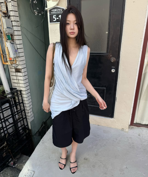 MILLO WOMEN（ミロウーマン）の「レーストリミングドレープドレス[スカイブルー]（ワンピース・レディース・その他・SMALL/MEDIUM）」の2枚目の写真