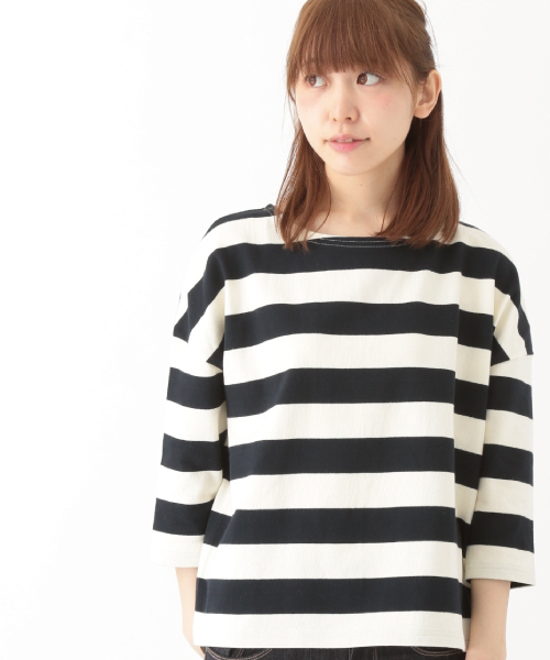 earth music&ecology（アースミュージックアンドエコロジー）の「【2016Spring】ワイドボーダープルオーバー（Tシャツ/カットソー・レディース・ブラック/ネイビー/LT.Gray/ブルー・FREE）」の2枚目の写真