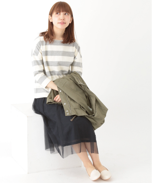 earth music&ecology（アースミュージックアンドエコロジー）の「【2016Spring】ワイドボーダープルオーバー（Tシャツ/カットソー・レディース・ブラック/ネイビー/LT.Gray/ブルー・FREE）」の10枚目の写真