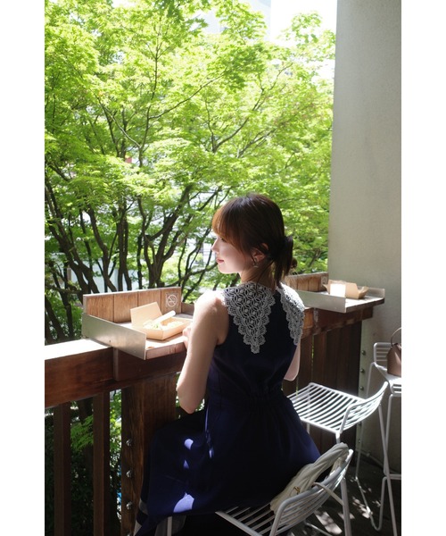 MISTREASS（ミストレアス）の「Lace Collar Sheer Line Dress（ワンピース・レディース・ピンク/ネイビー・FREE）」の5枚目の写真