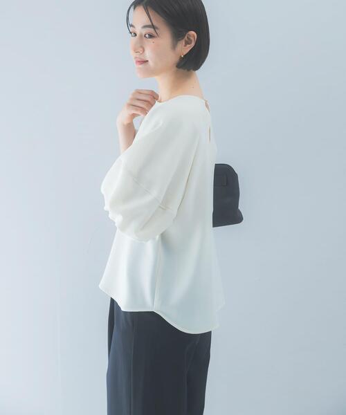 URBAN RESEARCH ROSSO WOMEN(アーバンリサーチ ロッソ)の「クールタッチ 吸水速乾バルーンブラウス(シャツ/ブラウス・レディース・アイボリー/イエロー系その他/ネイビー・FREE)」の18枚目の写真