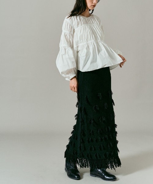 W:Huku(フーク)の「ポイント フリンジ ニット ナロー スカート / Pointed Fringe Knit Narrow Skirt(スカート・レディース・チャコール/アイボリー/ブラック・FREE)」の16枚目の写真