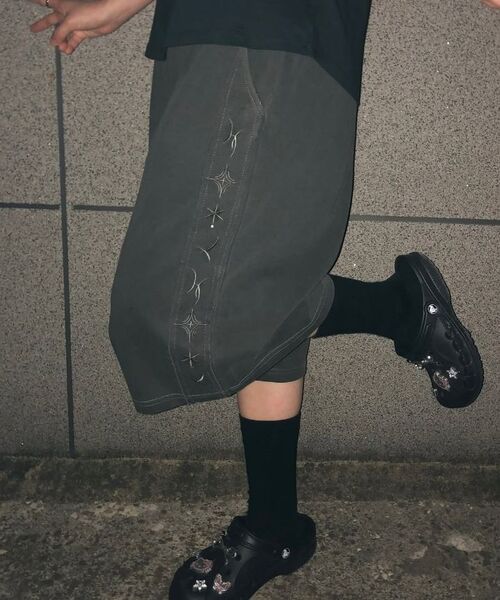 GAKKAI UNIONS（ガッカイユニオンズ）の「刺繍ラインピグメントバミューダパンツカーキモカ（その他パンツ・レディース・その他・SMALL/MEDIUM/LARGE/X-LARGE）」の10枚目の写真