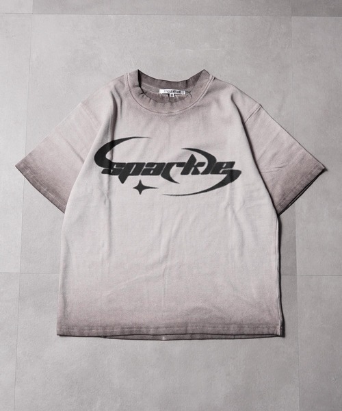 1111clothing(ワンフォークロージング)の「スプレー加工 テレコTシャツ / Spray-Printed Ribbed T-Shirt(Tシャツ/カットソー・メンズ・チャコールグレー/ホワイト/ピンク・L/M)」の5枚目の写真