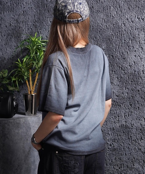 1111clothing(ワンフォークロージング)の「スプレー加工 テレコTシャツ / Spray-Printed Ribbed T-Shirt(Tシャツ/カットソー・メンズ・チャコールグレー/ホワイト/ピンク・L/M)」の20枚目の写真