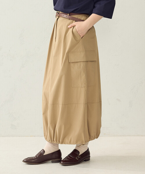 COMME CA ISM（コムサイズム）の「ナイロンストレッチ バルーンカーゴスカート（スカート・レディース・ベージュ/チャコール・LARGE/MEDIUM）」の9枚目の写真