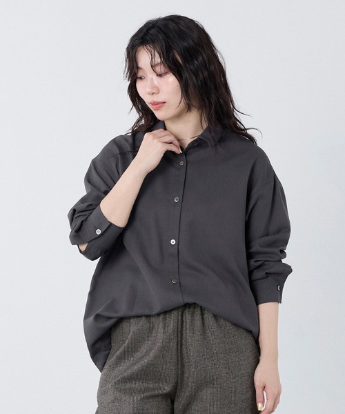 MICA&DEAL(マイカ&ディール)の「ドロストシャツジャケット(シャツ/ブラウス・レディース・グレー/チャコールグレー/オフホワイト・FREE)」の3枚目の写真