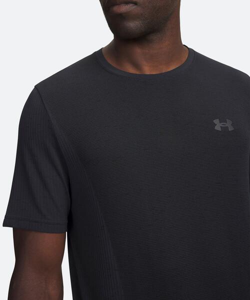 UNDER ARMOUR（アンダーアーマー）の「UAバニッシュ シームレス ショートスリーブ Tシャツ（トレーニング/メンズ）（Tシャツ/カットソー・メンズ・ブラック・M/XL/L/S）」の3枚目の写真