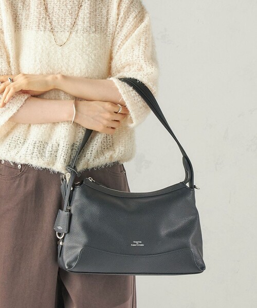 SHIPS(シップス)の「【WEB限定】George Cinq: ONE HANDLE BAG(ショルダーバッグ・レディース・ブラック/ブラウン/ベージュ系・ONE SIZE)」の4枚目の写真
