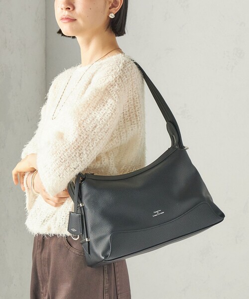 SHIPS(シップス)の「【WEB限定】George Cinq: ONE HANDLE BAG(ショルダーバッグ・レディース・ブラック/ブラウン/ベージュ系・ONE SIZE)」の5枚目の写真