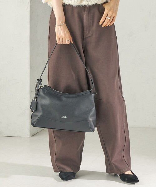 SHIPS(シップス)の「【WEB限定】George Cinq: ONE HANDLE BAG(ショルダーバッグ・レディース・ブラック/ブラウン/ベージュ系・ONE SIZE)」の7枚目の写真