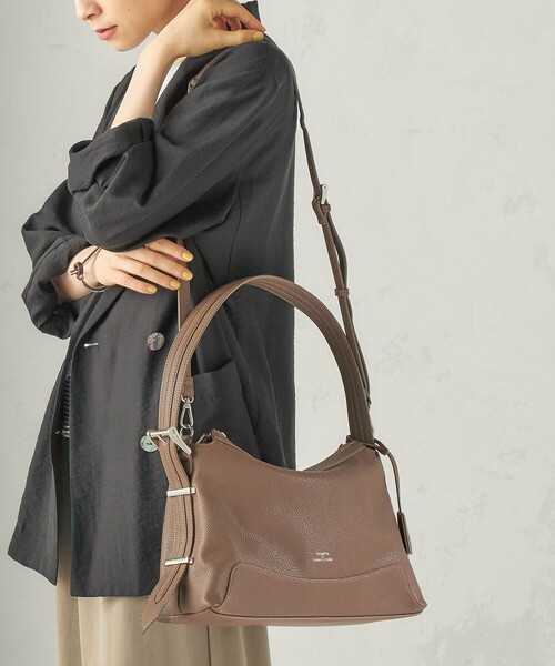 SHIPS(シップス)の「【WEB限定】George Cinq: ONE HANDLE BAG(ショルダーバッグ・レディース・ブラック/ブラウン/ベージュ系・ONE SIZE)」の12枚目の写真