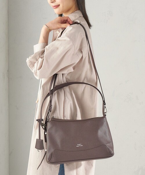 SHIPS(シップス)の「【WEB限定】George Cinq: ONE HANDLE BAG(ショルダーバッグ・レディース・ブラック/ブラウン/ベージュ系・ONE SIZE)」の19枚目の写真