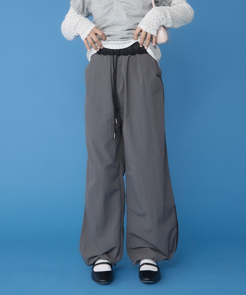 Unblend(アンブレンド)の「【Unblend】2WAY 配色レース ドローコード ラインナイロントラックパンツ(その他パンツ・レディース・チャコール/ブラウン/ネイビー・L/M)」の20枚目の写真