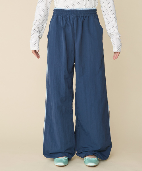 Unblend(アンブレンド)の「【Unblend】2WAY 配色レース ドローコード ラインナイロントラックパンツ(その他パンツ・レディース・チャコール/ブラウン/ネイビー・L/M)」の4枚目の写真
