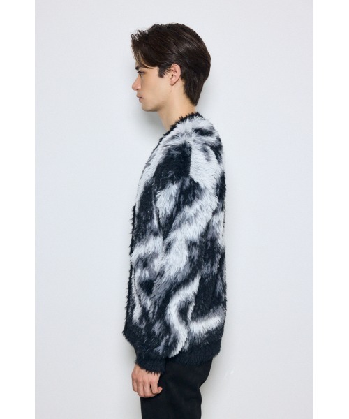 AZUL by moussy（アズールバイマウジー）の「起毛総柄カーディガン 秋服 冬服　シャギー　ニットトップス　ニットカーディガン（カーディガン/ボレロ・メンズ・グリーン系その他2/ブラック系その他/レッド系その他・MEDIUM/LARGE）」の8枚目の写真