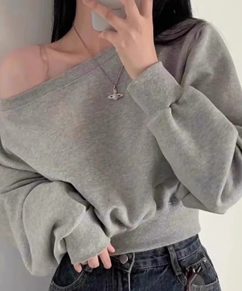 ampm(エーエムピーエム)の「スウェット オフショルダートップス ワンショルダークロップド丈 トレーナー(Tシャツ/カットソー・レディース・ホワイト/ブラック/グレー・FREE)」の21枚目の写真