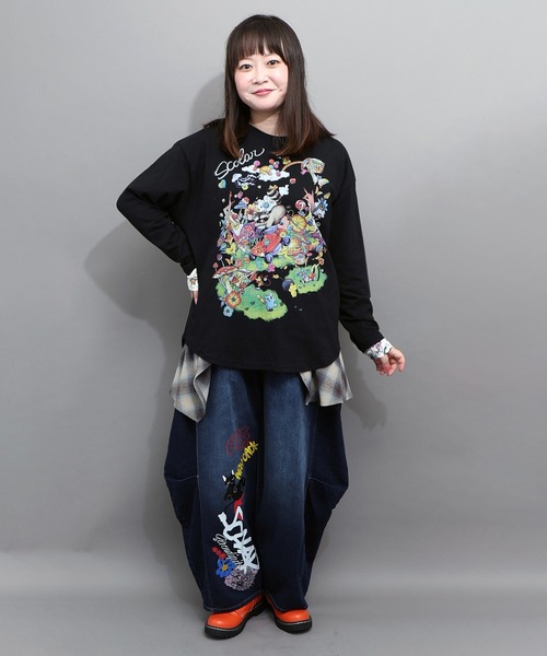 ScoLar(スカラー)の「163658:いたずらグミ柄 ロングスリーブTシャツ(Tシャツ/カットソー・レディース・グレー/ブルー/ブラック・M)」の9枚目の写真