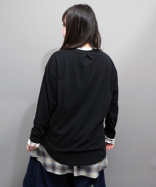 ScoLar(スカラー)の「163658:いたずらグミ柄 ロングスリーブTシャツ(Tシャツ/カットソー・レディース・グレー/ブルー/ブラック・M)」の11枚目の写真