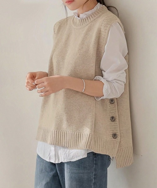 DRESS PLUS(ドレスプラス)の「サイドボタンスリットニットベスト(ベスト・レディース・ベージュ/グレー/ブラック・フリー)」の20枚目の写真