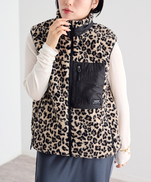 U by SPICK&SPAN（ユーバイスピックアンドスパン）の「TAION / タイオン MOUNTAIN BOA FLEECE HIGH NECK VEST（ブルゾン・レディース・ベージュ/ブラウン・MEDIUM）」の8枚目の写真