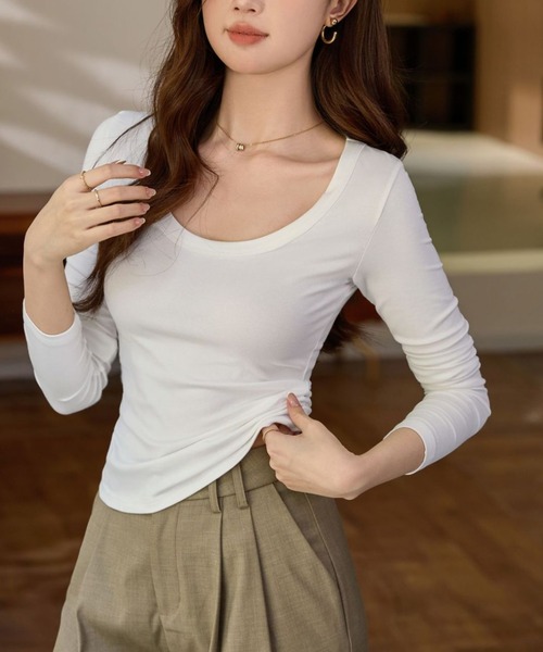 Bifrost(ビフレスト)の「U ネック長袖Tシャツ(Tシャツ/カットソー・レディース・ホワイト/ブラック/ブラウン/グレー・FREE)」の10枚目の写真