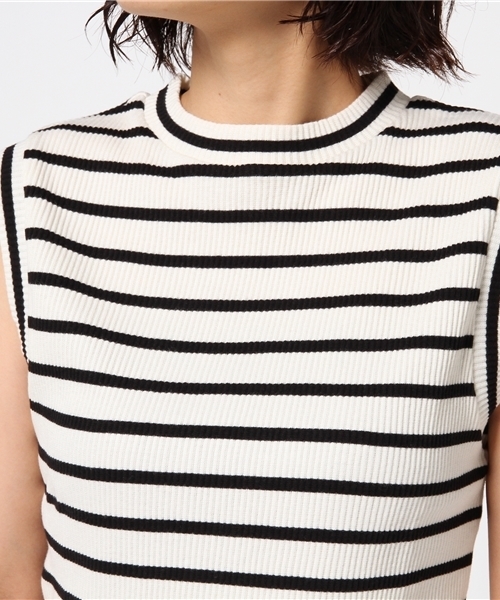 NATURAL BEAUTY BASIC(ナチュラルビューティーベーシック)の「【steady. 8月号掲載】スタンドネックリブプルオーバー(Tシャツ/カットソー・レディース・ホワイト系その他/ブラック/オフホワイト・MEDIUM)」の5枚目の写真