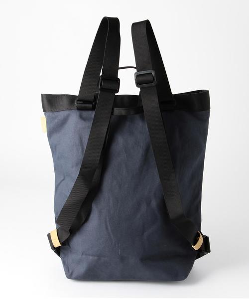 coen（コーエン）の「【coen別注】SUN DUCK 2WAYバッグ（バックパック/リュック・メンズ・ネイビー/オフホワイト/ブラック/オリーブ・FREE）」の6枚目の写真