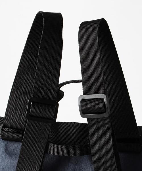 coen（コーエン）の「【coen別注】SUN DUCK 2WAYバッグ（バックパック/リュック・メンズ・ネイビー/オフホワイト/ブラック/オリーブ・FREE）」の8枚目の写真