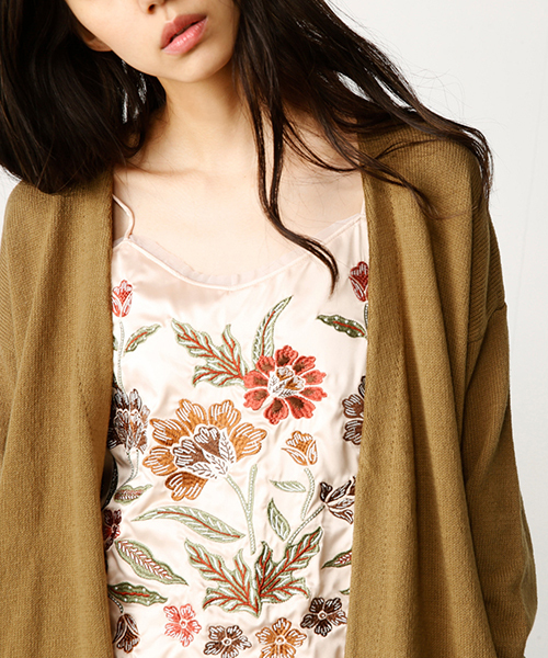 MOUSSY（マウジー）の「LONG KNITTING CD（カーディガン/ボレロ・レディース・ライトベージュ/ライトピンク/ライトイエロー/ライトカーキ・FREE）」の2枚目の写真