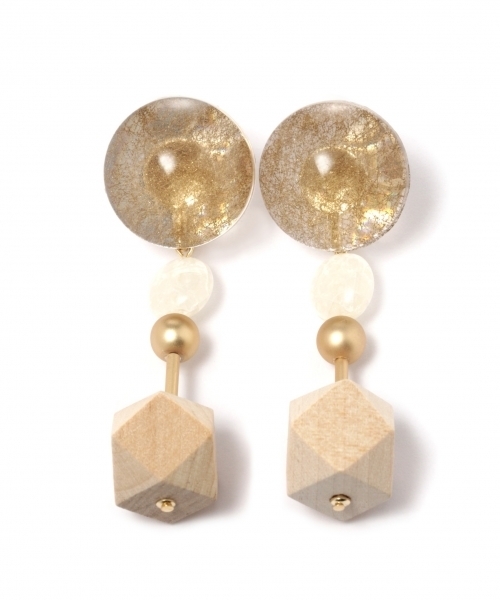 LEPSIM(レプシィム)の「ボリュームクリアイヤリング 760797(イヤリング・レディース・ゴールド/ホワイト/シルバー・ONE SIZE)」の4枚目の写真