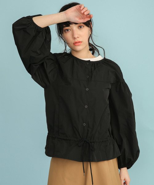 audrey and john wad(オードリーアンドジョンワッド)の「ノーカラーブルゾン(ブルゾン・レディース・ブラック/サーモンピンク・FREE)」の2枚目の写真