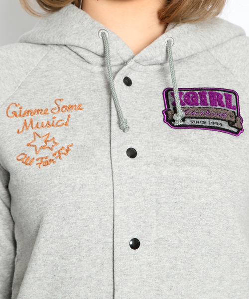X-girl(エックスガール)の「PATCHED SWEAT JACKET(パーカー・レディース・アッシュグレー/グリーン/ネイビー・1/2)」の6枚目の写真