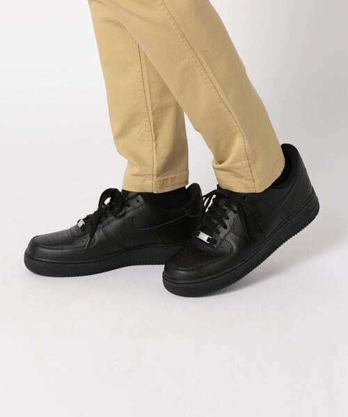 NIKE(ナイキ)の「NIKE: AIR FORCE 1 07(スニーカー・メンズ・ホワイト/ブラック・6/8/9/7)」の10枚目の写真