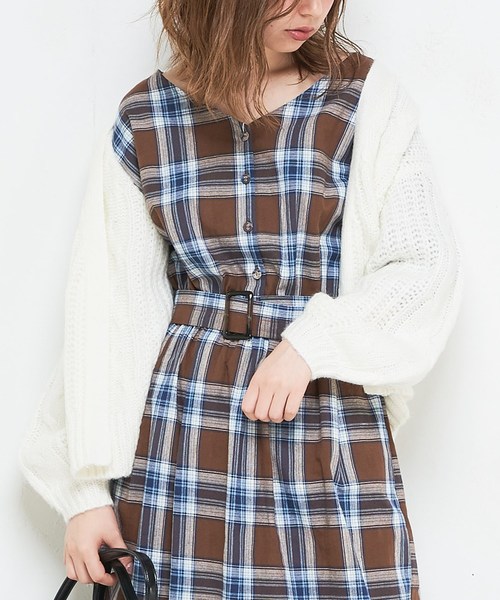 natural couture（ナチュラルクチュール）の「ケーブル柄カーデ（カーディガン/ボレロ・レディース・イエロー/アイボリー/ボルドー/モカ・FREE）」の7枚目の写真