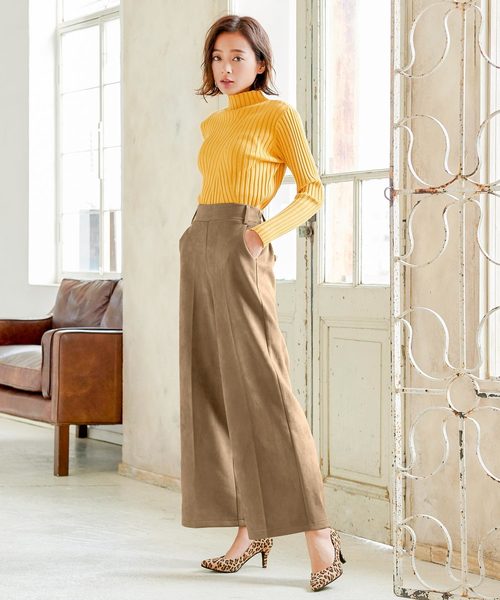 KOBE LETTUCE(コウベレタス)の「フェイクスエードワイドパンツ(その他パンツ・レディース・チャコールグレー/ブラック/ベージュ/アイボリー/ライトピンク/グレー系その他2/ホワイト系その他/グレー系その他/ベージュ系その他/ピンク系その他/オリーブ・FREE/M/L)」の13枚目の写真