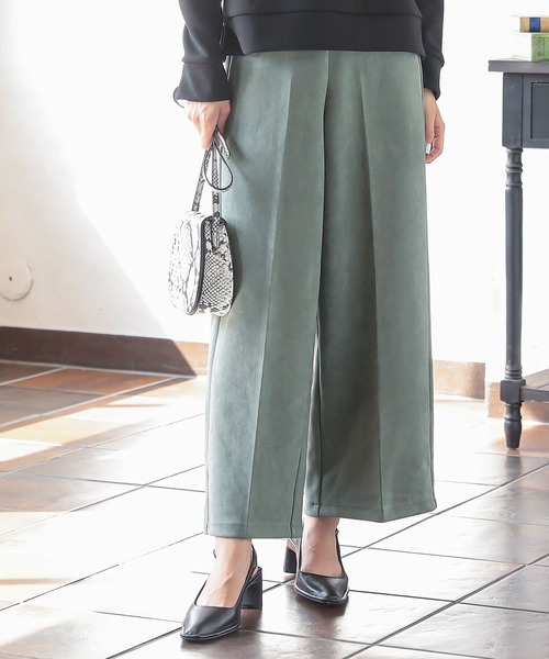 KOBE LETTUCE(コウベレタス)の「フェイクスエードワイドパンツ(その他パンツ・レディース・チャコールグレー/ブラック/ベージュ/アイボリー/ライトピンク/グレー系その他2/ホワイト系その他/グレー系その他/ベージュ系その他/ピンク系その他/オリーブ・FREE/M/L)」の9枚目の写真