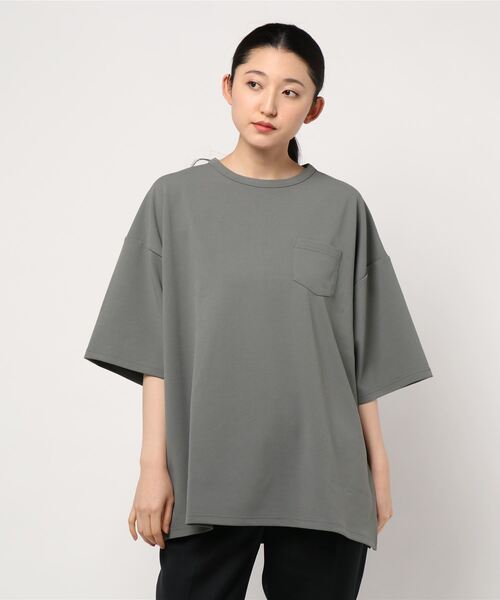 Bling Leads（ブリングリーズ）の「【Bl】梨地　ビッグシルエット半袖Tシャツ（Tシャツ/カットソー・レディース・ホワイト/ブラック/ベージュ/ネイビー/ブラウン/チャコールグレー/グレイッシュベージュ/ブルー/ライトグレー/チャコール/ミント・MEDIUM/LARGE）」の4枚目の写真