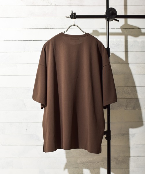 Bling Leads（ブリングリーズ）の「【Bl】梨地　ビッグシルエット半袖Tシャツ（Tシャツ/カットソー・レディース・ホワイト/ブラック/ベージュ/ネイビー/ブラウン/チャコールグレー/グレイッシュベージュ/ブルー/ライトグレー/チャコール/ミント・MEDIUM/LARGE）」の19枚目の写真