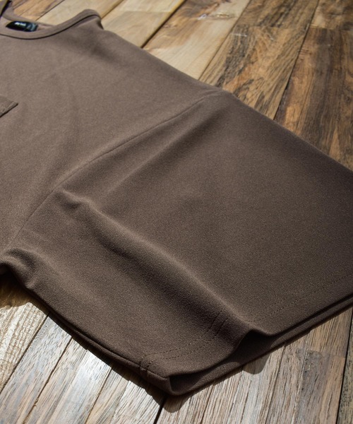 Bling Leads（ブリングリーズ）の「【Bl】梨地　ビッグシルエット半袖Tシャツ（Tシャツ/カットソー・レディース・ホワイト/ブラック/ベージュ/ネイビー/ブラウン/チャコールグレー/グレイッシュベージュ/ブルー/ライトグレー/チャコール/ミント・MEDIUM/LARGE）」の16枚目の写真