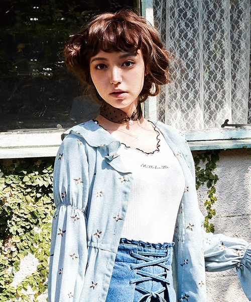 axes femme POETIQUE(アクシーズファムポエティック)の「バイカラーメローロゴTシャツ(Tシャツ/カットソー・レディース・ホワイト/ブラック/ラベンダー・MEDIUM)」の1枚目の写真