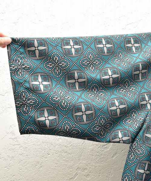 MinoriTY（マイノリティ）の「ハーフZIPシャツ/ワイドスリーブ/バティック（シャツ/ブラウス・メンズ・ブルーグリーン/チャコール・M/L）」の13枚目の写真