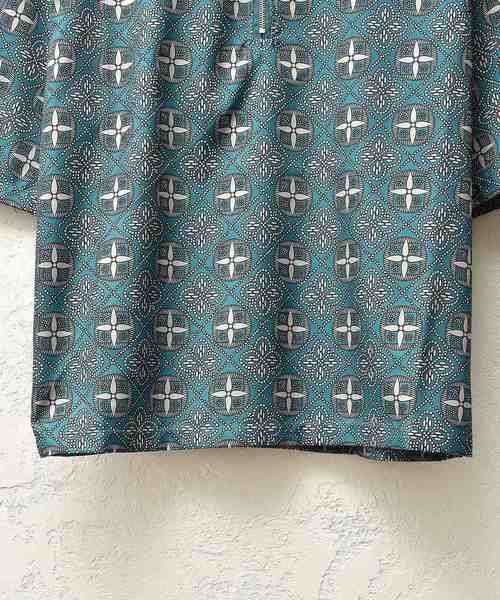 MinoriTY（マイノリティ）の「ハーフZIPシャツ/ワイドスリーブ/バティック（シャツ/ブラウス・メンズ・ブルーグリーン/チャコール・M/L）」の11枚目の写真