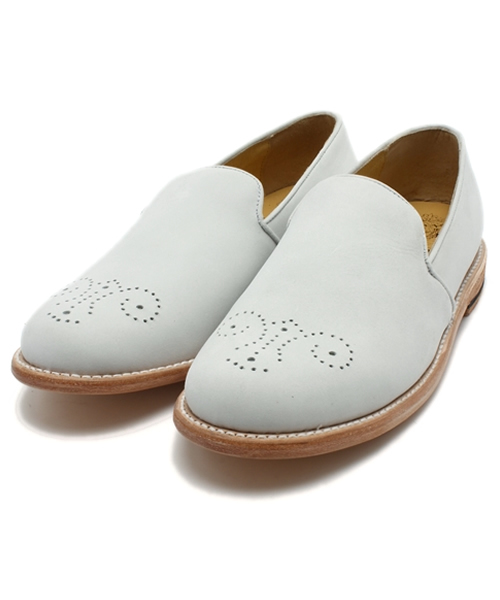 CIAOPANIC（チャオパニック）の「【CAMINAND】　BrogueingSlipOn（ドレスシューズ・メンズ・ブラック/ベージュ/ホワイト・8/9）」の4枚目の写真