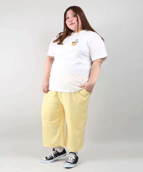 PUNYUS（プニュズ）の「ワンポイント草Tシャツ（Tシャツ/カットソー・レディース・ピンク/ホワイト/グリーン・1/2/3/4）」の4枚目の写真