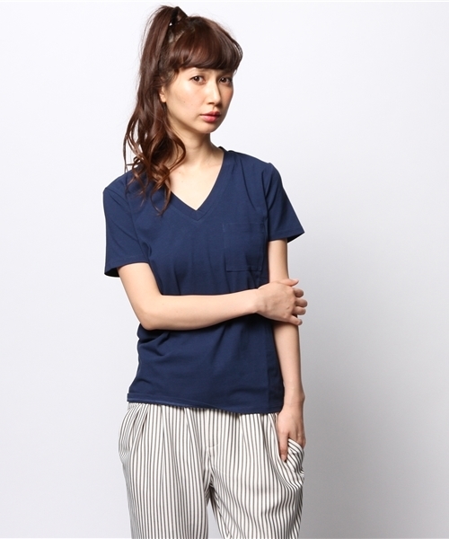 ROSE BUD(ローズバッド)の「LCTT-14197 V/N S/S PKT-T(Tシャツ/カットソー・レディース・ホワイト/ブラック/サンドベージュ/ネイビー・ONE SIZE)」の1枚目の写真