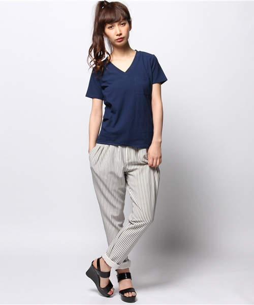 ROSE BUD(ローズバッド)の「LCTT-14197 V/N S/S PKT-T(Tシャツ/カットソー・レディース・ホワイト/ブラック/サンドベージュ/ネイビー・ONE SIZE)」の5枚目の写真