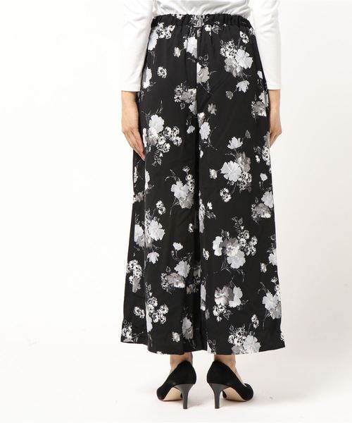 EMODA（エモダ）の「Ｄｒａｗ Ｆｌｏｗｅｒ ｗｉｄｅ ＰＴ（その他パンツ・レディース・その他2・MEDIUM）」の2枚目の写真
